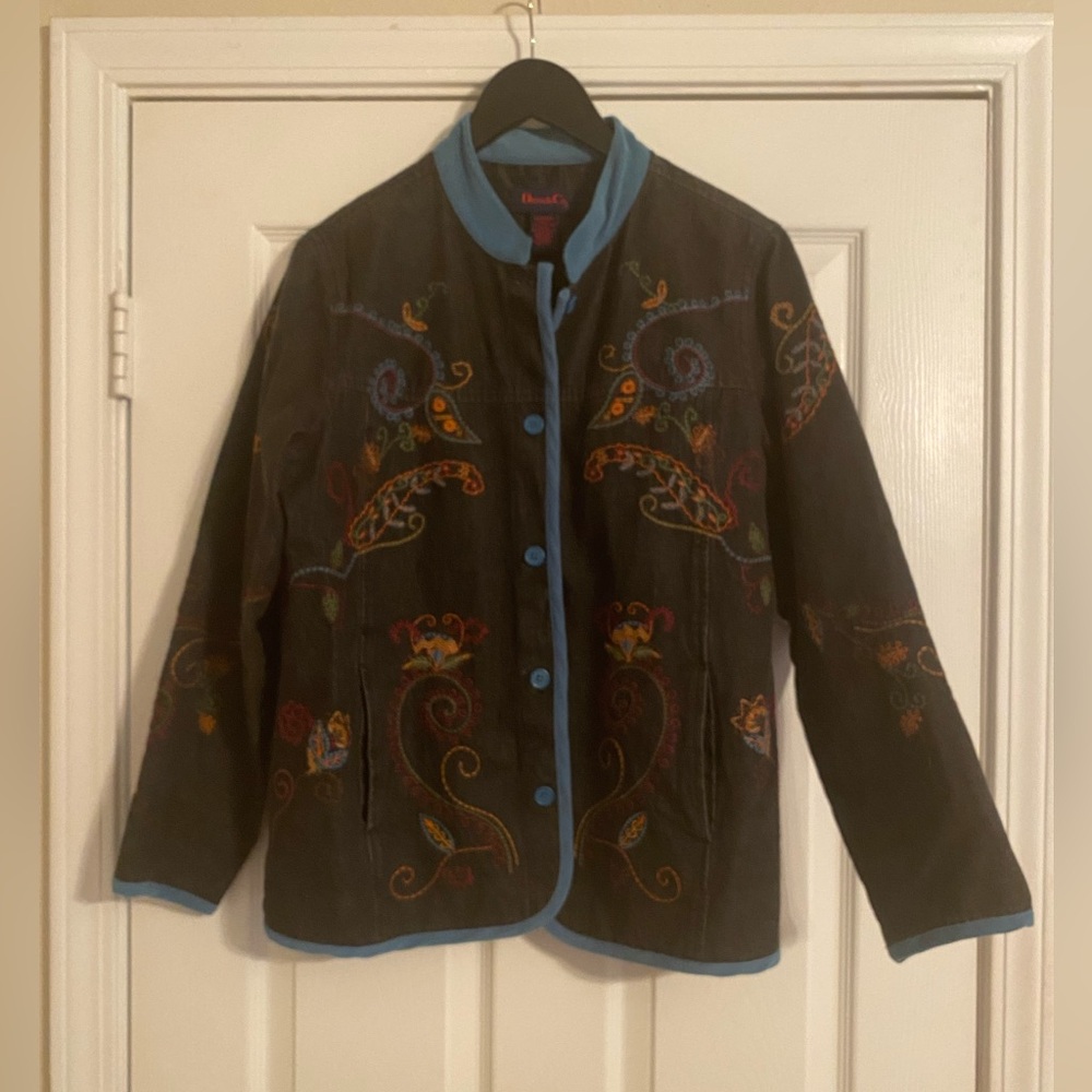Denim & Co. Women’s Black Embroidered Jacket. Medium. Button Up. Pockets.